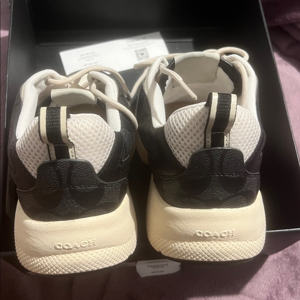 Coach Signature tech runner in Graphite - Picture 9 of 12